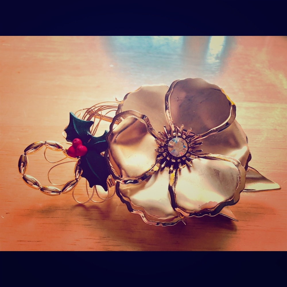 Brooch